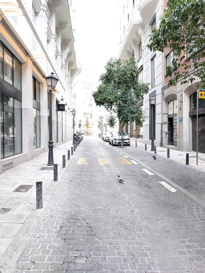 Apartamento Nuevo Y Reformado Al Lado De La Gran Via Madrilena Exterior foto